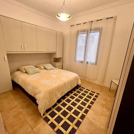 Entier Dans Maison Individuelle -2 - 2 A 4 Personnes - A 200 Metres De Monaco - 4 Minutes Du Casino Et De La Gare Appartement *