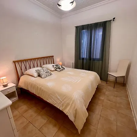 Entier Dans Maison Individuelle -2 - 2 A 4 Personnes - A 200 Metres De Monaco - 4 Minutes Du Casino Et De La Gare *